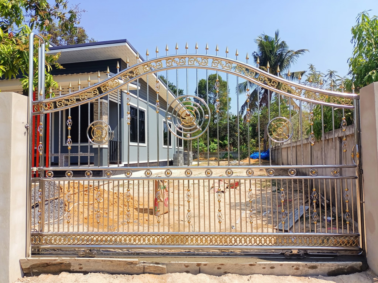 329421930_140097962018879_1074378885330824070_n.jpg - ประตูรั้วสแตนเลส รับงานสแตนเลสทุกชนิด | https://พลังชัยสแตนเลส.com